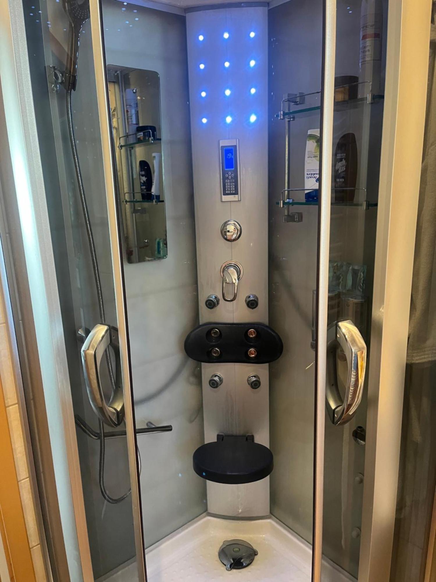 Gaestezimmer In Ratingen Bei Duesseldorf Mit Einem Hauch Luxus Exteriör bild