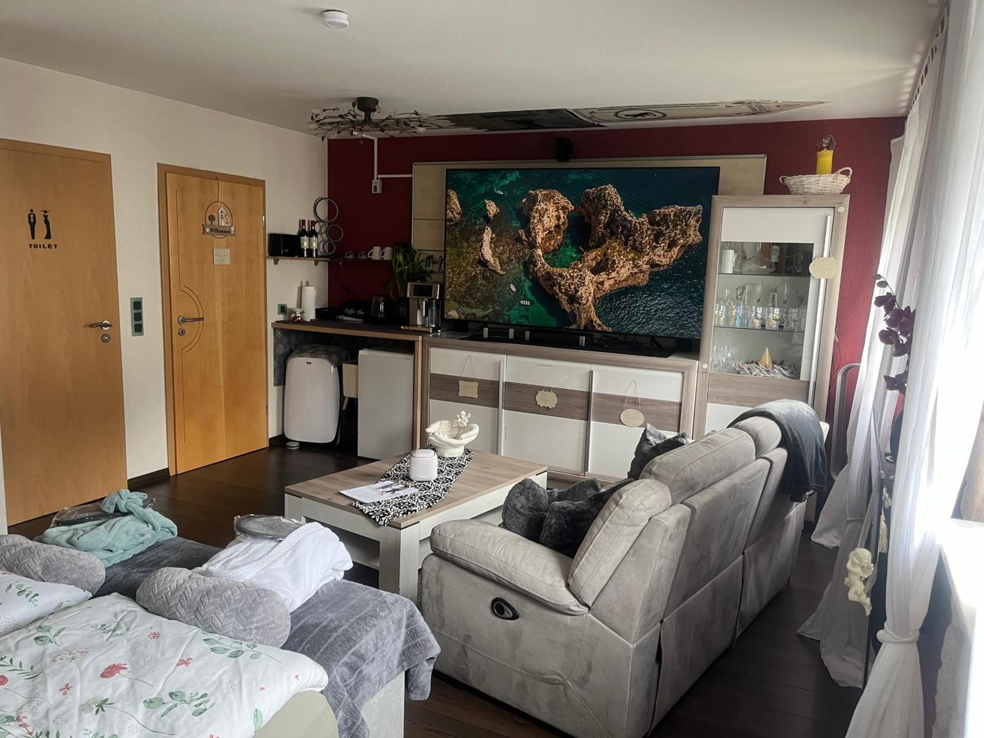 Gaestezimmer In Ratingen Bei Duesseldorf Mit Einem Hauch Luxus Exteriör bild