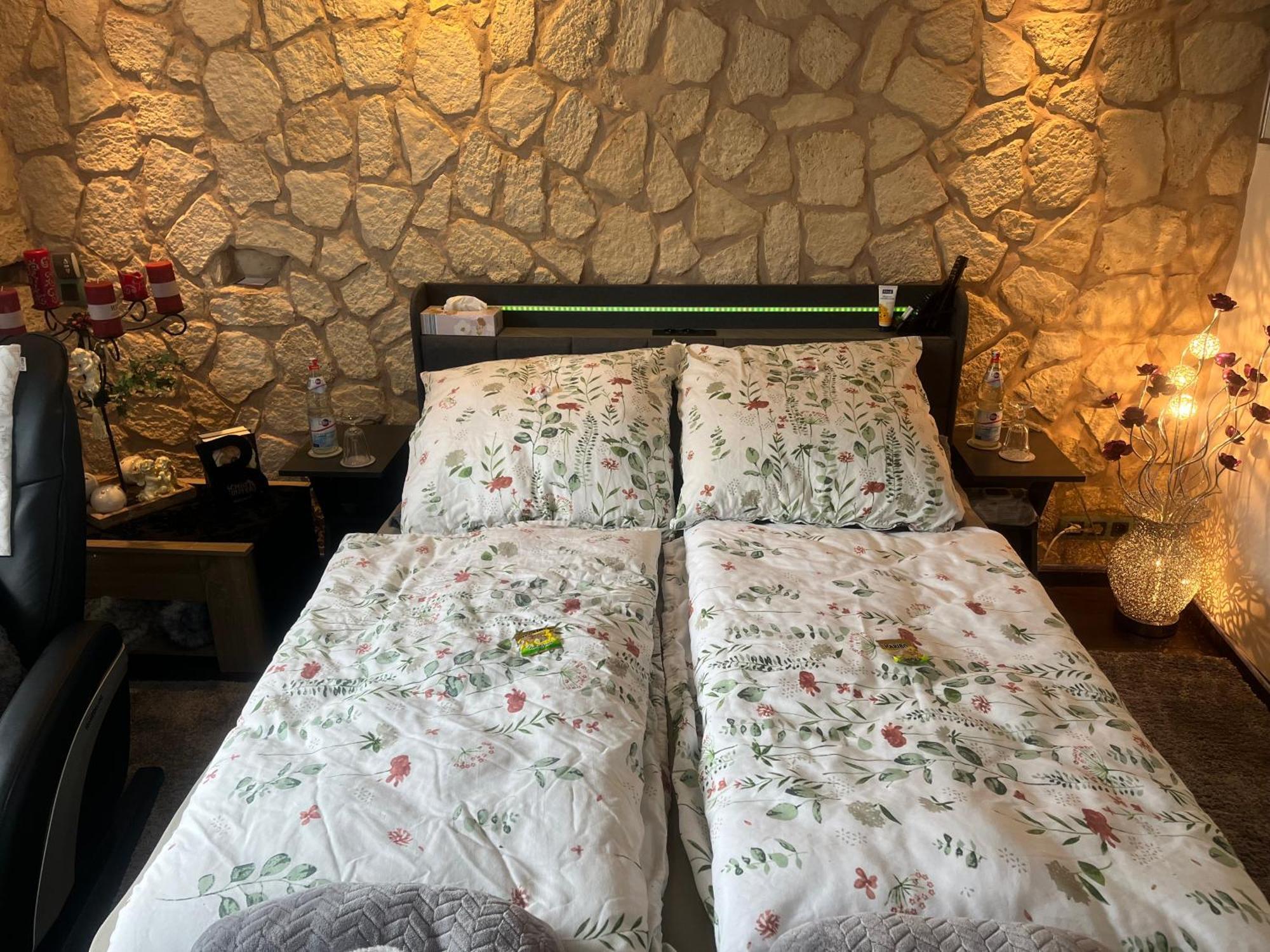 Gaestezimmer In Ratingen Bei Duesseldorf Mit Einem Hauch Luxus Exteriör bild